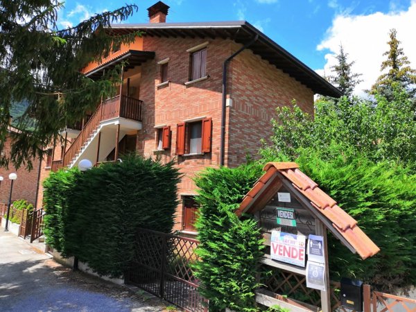 appartamento in vendita a Rocca di Mezzo in zona Rovere
