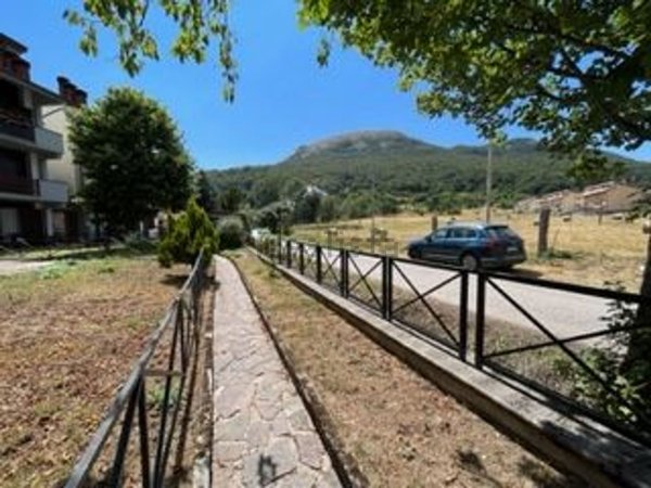 appartamento in vendita a Rocca di Mezzo in zona Rovere