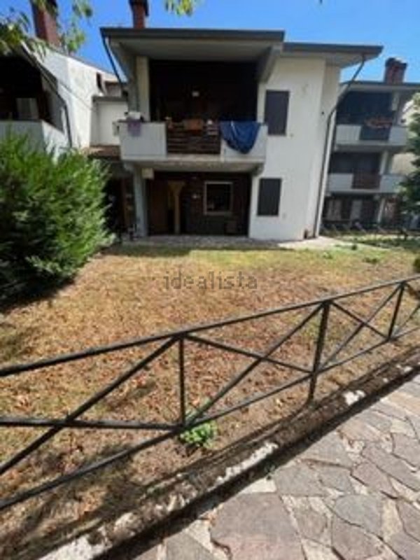 appartamento in vendita a Rocca di Mezzo in zona Rovere