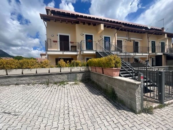 appartamento in vendita a Rocca di Mezzo in zona Rovere