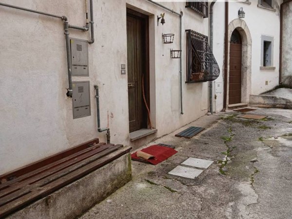 appartamento in vendita a Rocca di Mezzo