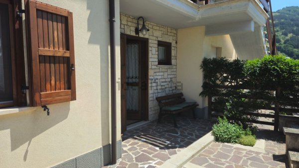 appartamento in vendita a Rocca di Mezzo in zona Rovere