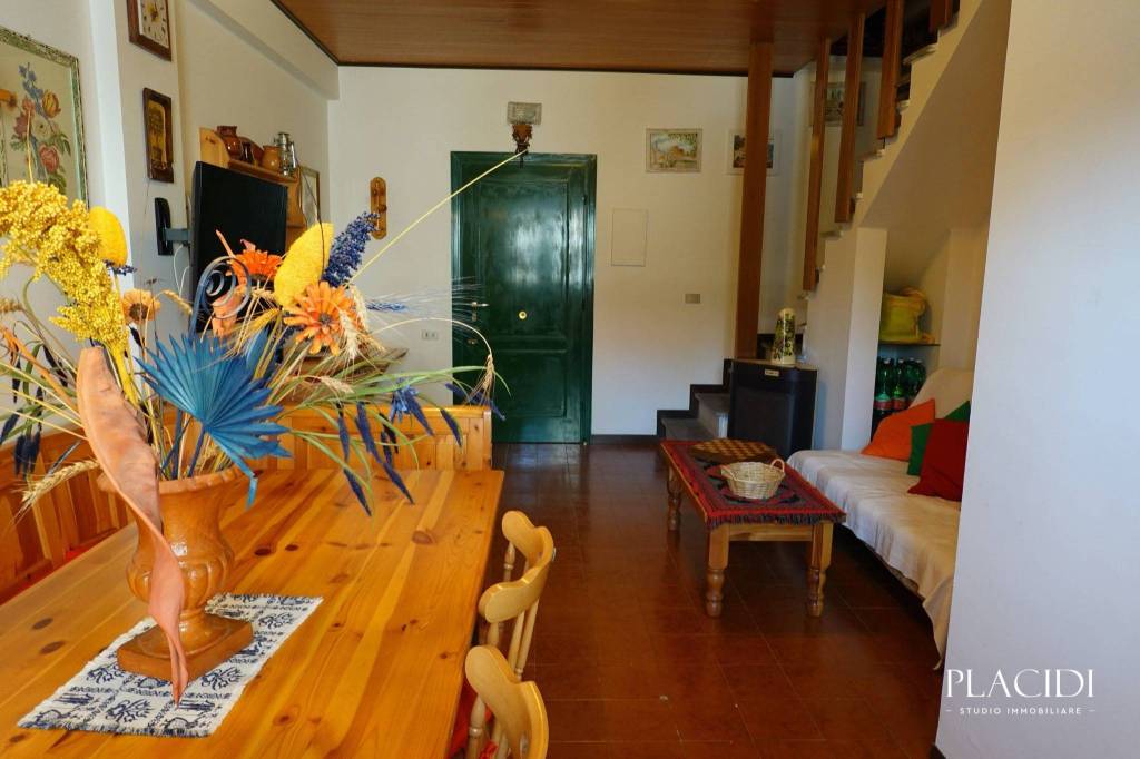 appartamento in vendita a Rocca di Mezzo