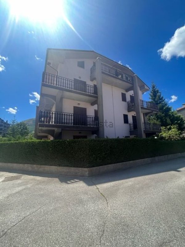 appartamento in vendita a Rocca di Mezzo