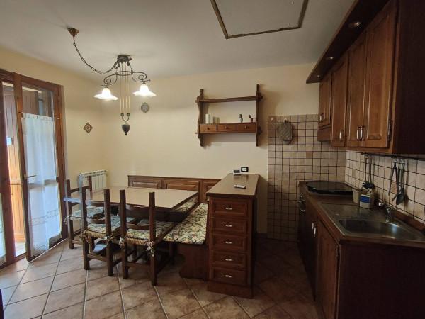 appartamento in vendita a Rocca di Mezzo in zona Rovere