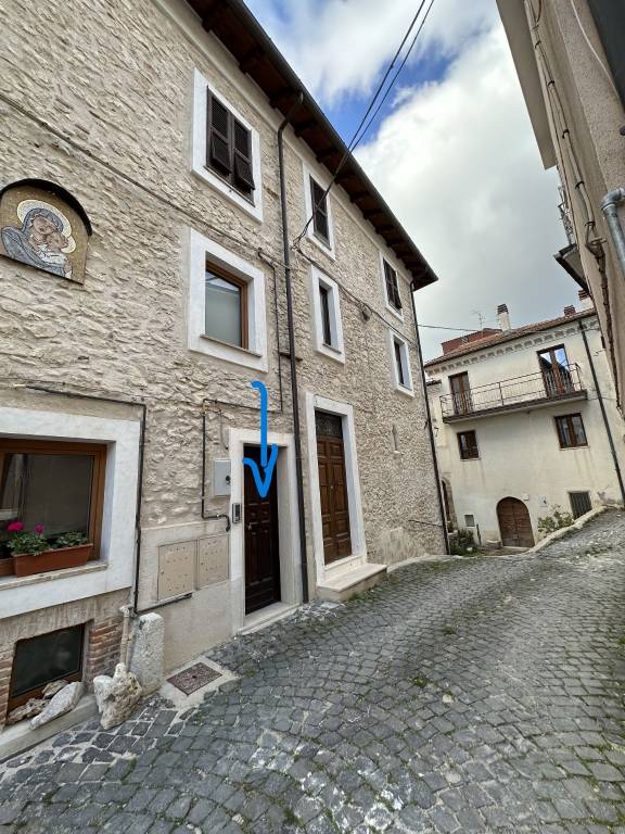 appartamento in vendita a Rocca di Mezzo