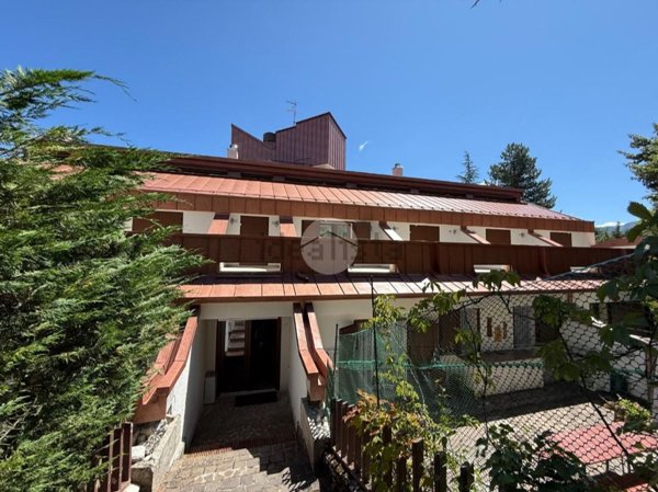 appartamento in vendita a Rocca di Mezzo