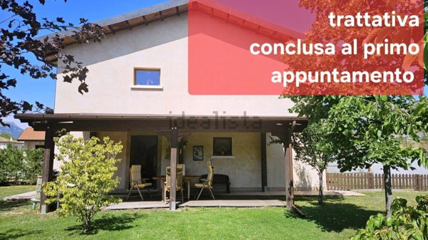 appartamento in vendita a Rocca di Mezzo in zona Terranera
