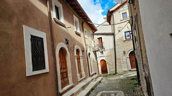 appartamento in vendita a Rocca di Mezzo