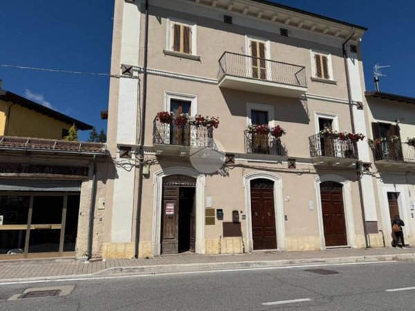 appartamento in vendita a Rocca di Mezzo