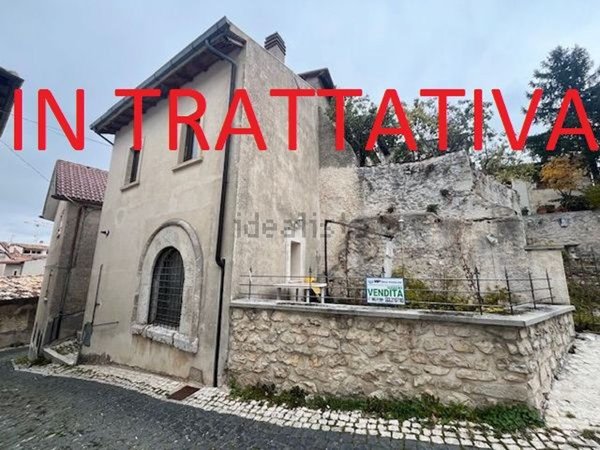 quadrivano in vendita a Rocca di Mezzo