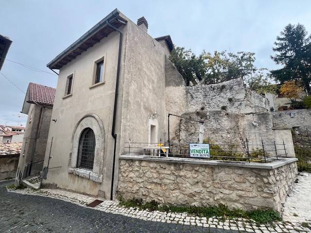 quadrivano in vendita a Rocca di Mezzo