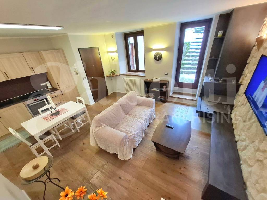 appartamento in vendita a Rocca di Mezzo