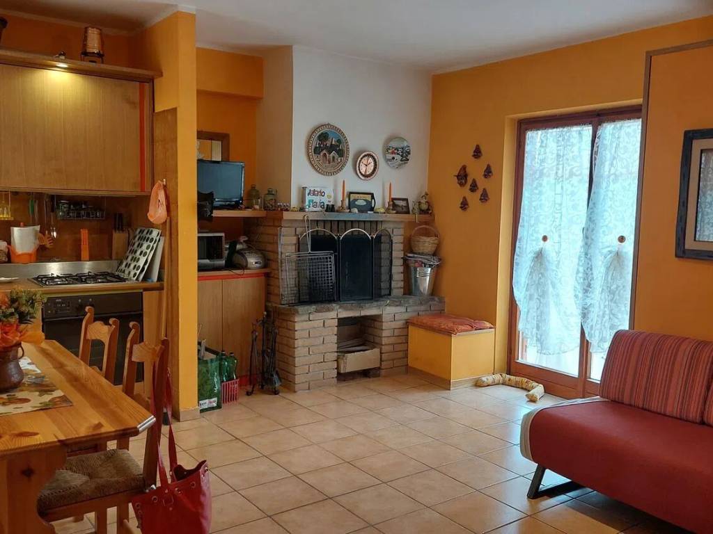 appartamento in vendita a Rocca di Mezzo