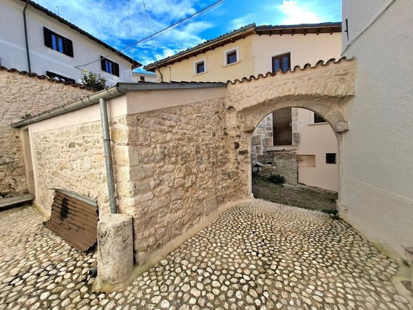 appartamento in vendita a Rocca di Mezzo