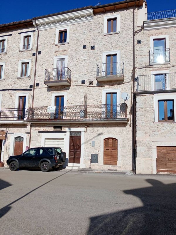 appartamento in vendita a Rocca di Mezzo