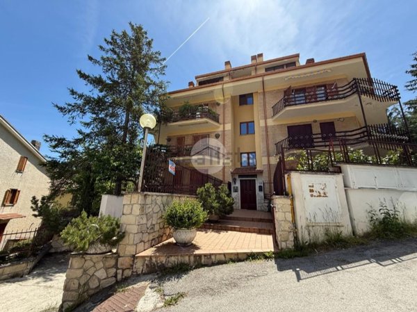 appartamento in vendita a Rocca di Mezzo