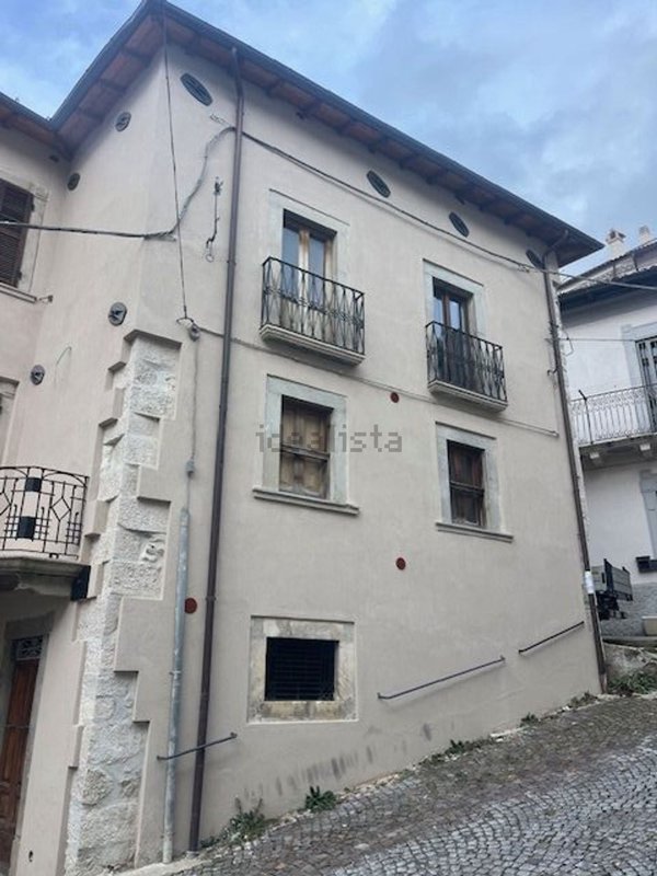 appartamento in vendita a Rocca di Mezzo