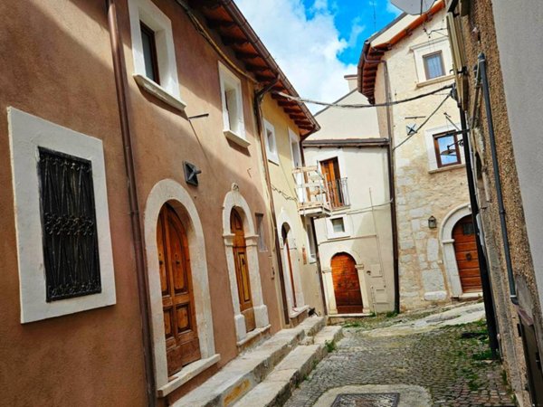 appartamento in vendita a Rocca di Mezzo