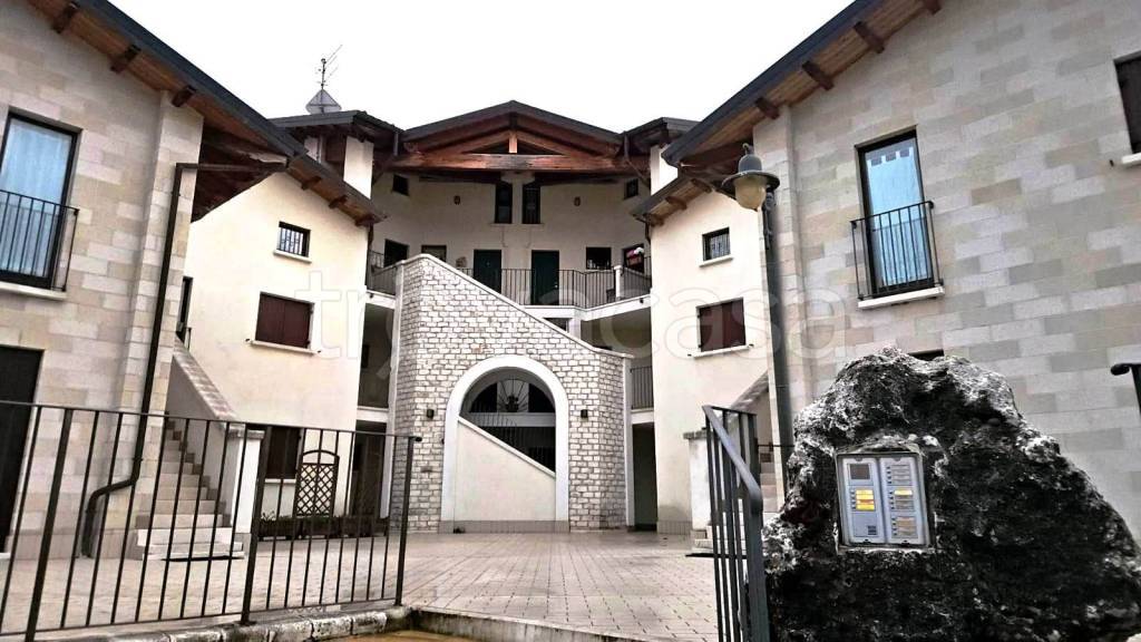 appartamento in vendita a Rocca di Mezzo