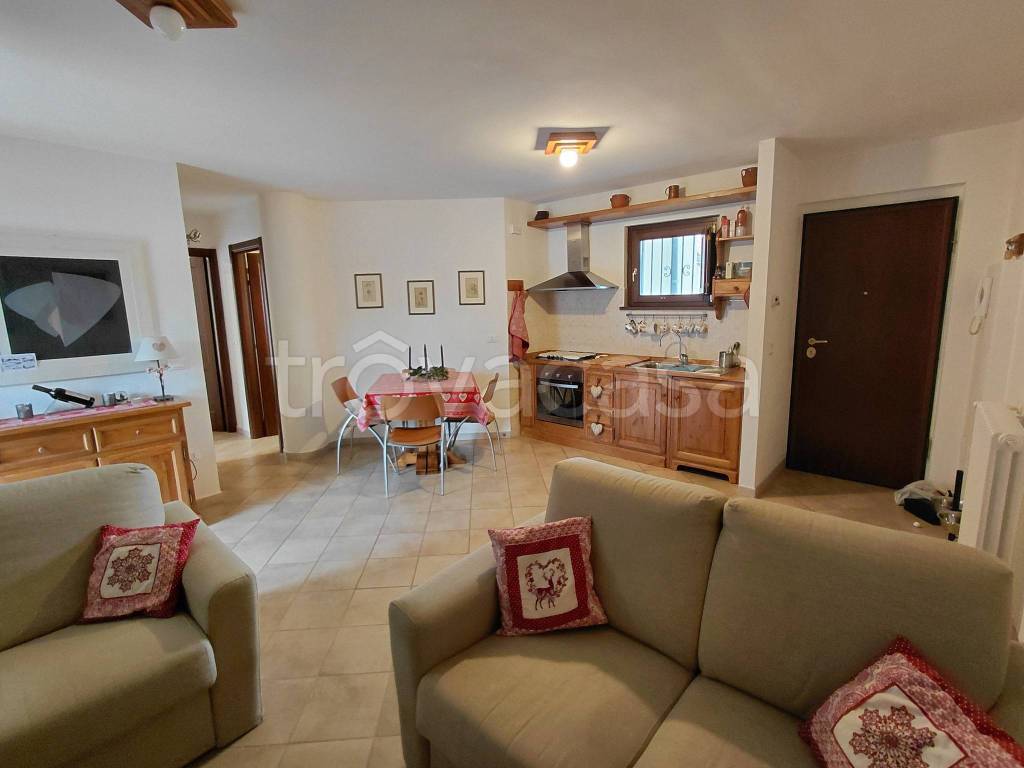 appartamento in vendita a Rocca di Mezzo