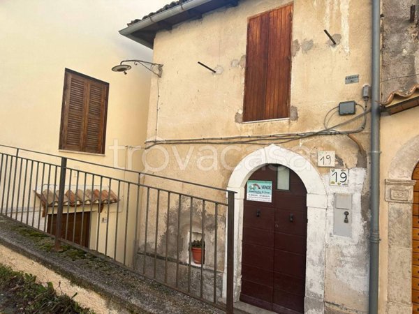 appartamento in vendita a Rocca di Mezzo