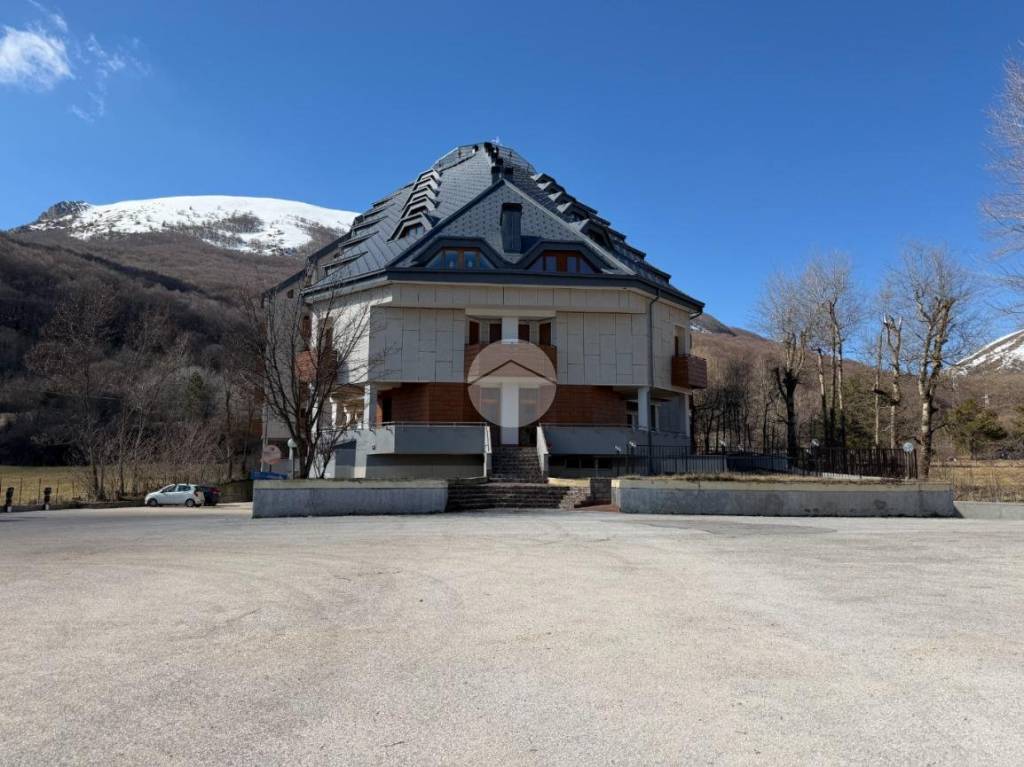 appartamento in vendita a Rocca di Mezzo in zona Rovere