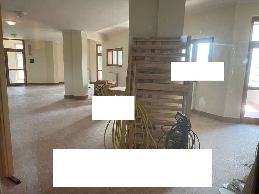 negozio in vendita a Rocca di Mezzo