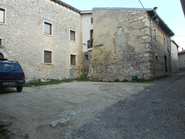 appartamento in vendita a Rocca di Mezzo