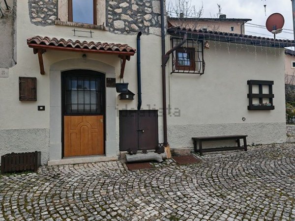 appartamento in vendita a Rocca di Mezzo