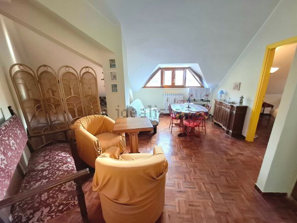 appartamento in vendita a Rocca di Mezzo in zona Rovere