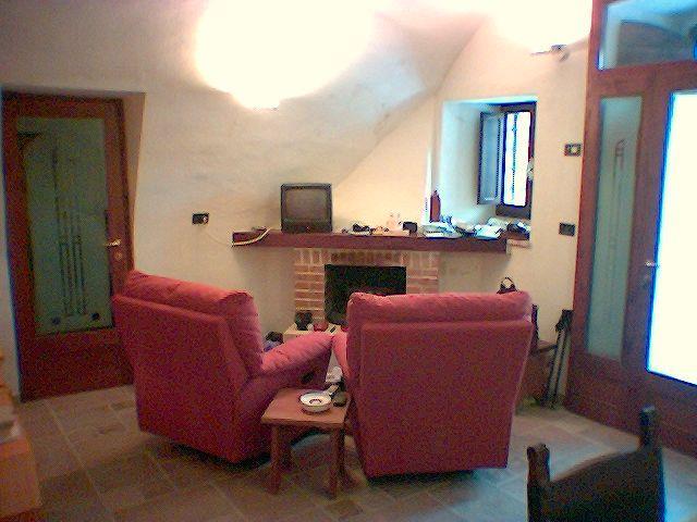 casa indipendente in vendita a Rocca di Mezzo in zona Terranera