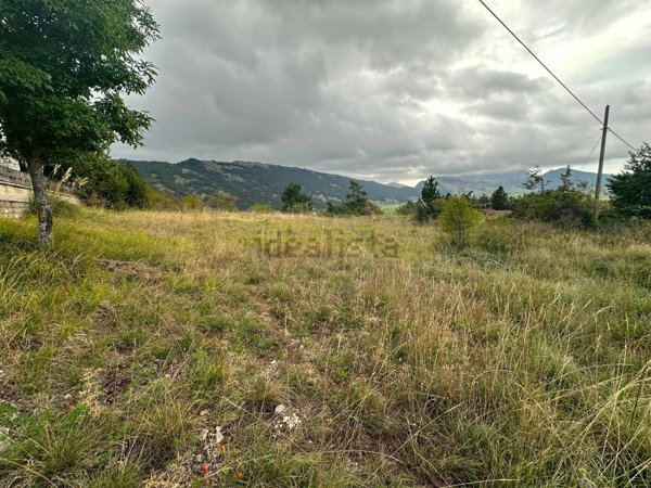 terreno edificabile in vendita a Rocca di Mezzo in zona Rovere