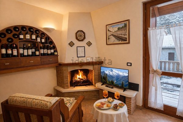 appartamento in vendita a Rocca di Mezzo in zona Rovere