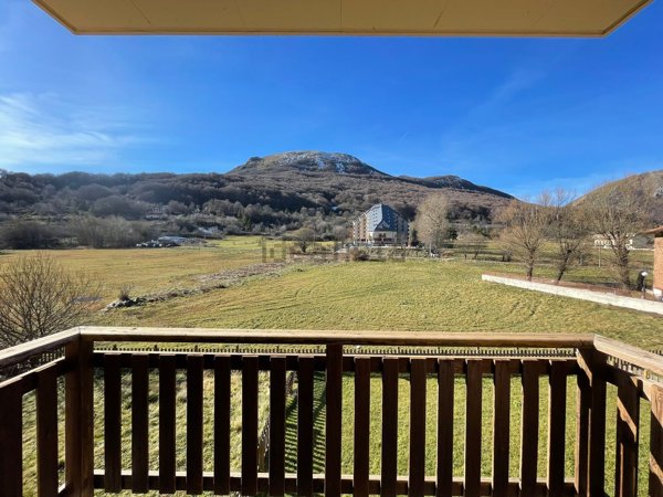 appartamento in vendita a Rocca di Mezzo in zona Rovere
