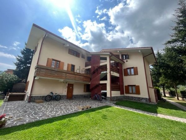 appartamento in vendita a Rocca di Mezzo