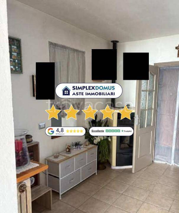casa indipendente in vendita a Rocca di Mezzo