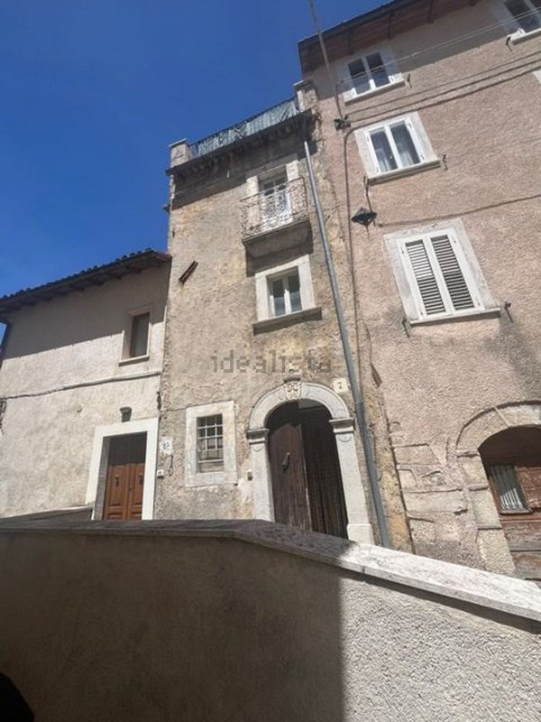 quadrivano in vendita a Rocca di Mezzo