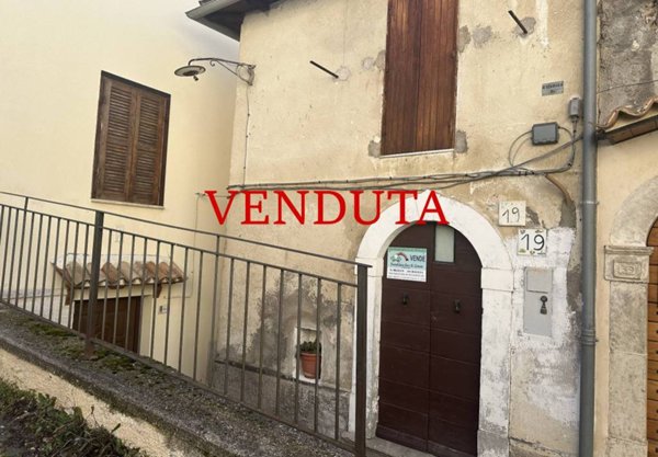 appartamento in vendita a Rocca di Mezzo