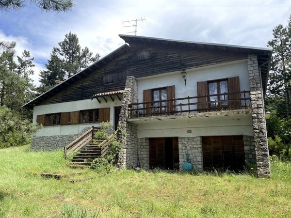 casa indipendente in vendita a Rocca di Mezzo in zona Terranera