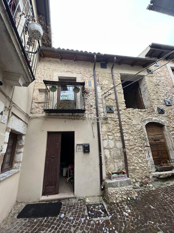 appartamento in vendita a Rocca di Mezzo