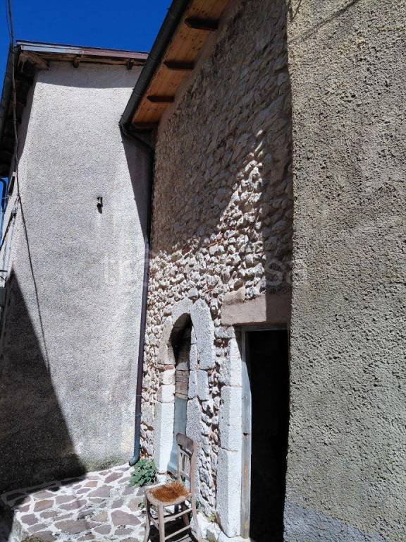 appartamento in vendita a Rocca di Mezzo