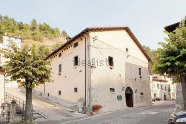intera palazzina in vendita a Rocca Pia
