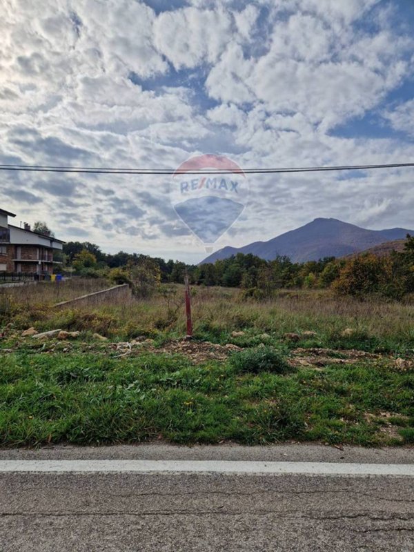 terreno edificabile in vendita a Roccaraso in zona Pietransieri
