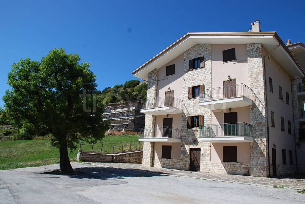 appartamento in vendita a Roccaraso in zona Pietransieri