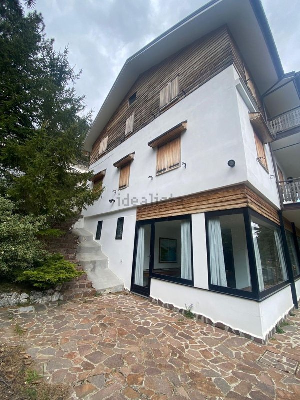 casa indipendente in vendita a Roccaraso