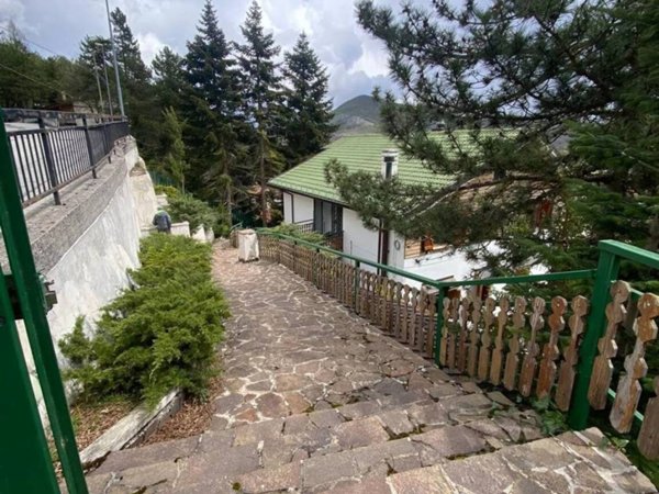 casa indipendente in vendita a Roccaraso