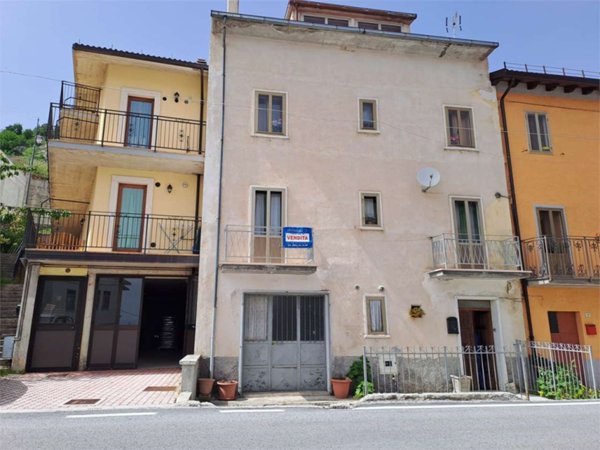 casa indipendente in vendita a Roccaraso in zona Pietransieri