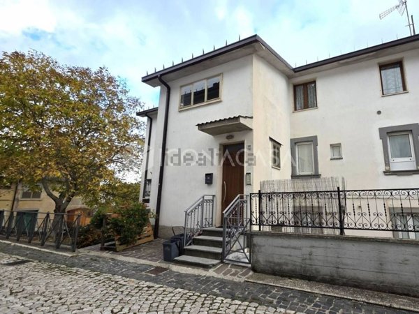 appartamento in vendita a Roccaraso in zona Pietransieri