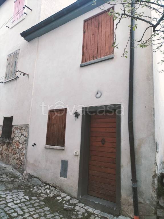casa indipendente in vendita a Roccaraso in zona Pietransieri